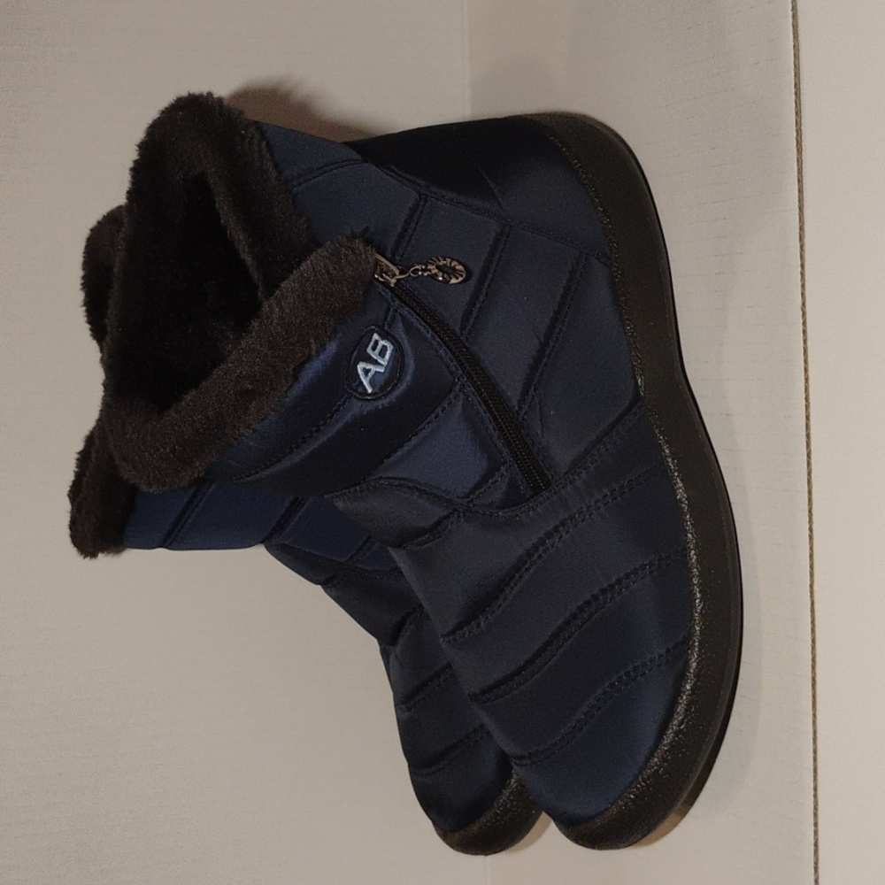 AB - Dark Blue Water Proof Snow Boots Size: 11 US, 43 EUR
